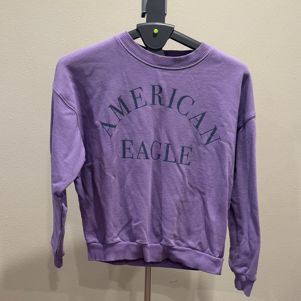 American Eagle Outfitters Women's Lavender Crew Neck Sweatshirt